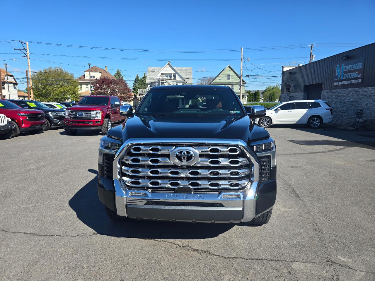 Toyota Tundra 4WD  2024