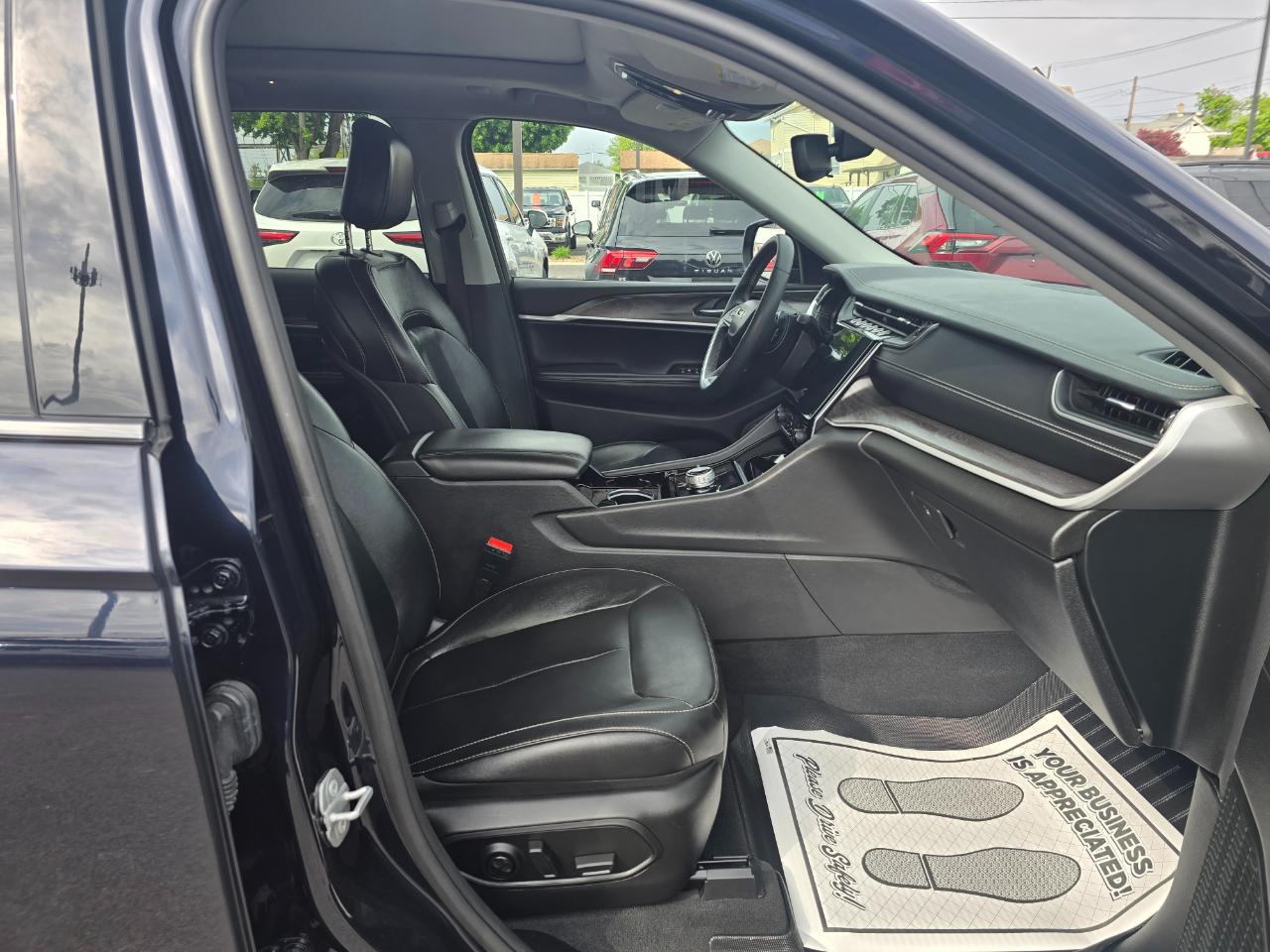 Jeep Grand Cherokee Limited 4x4 2023