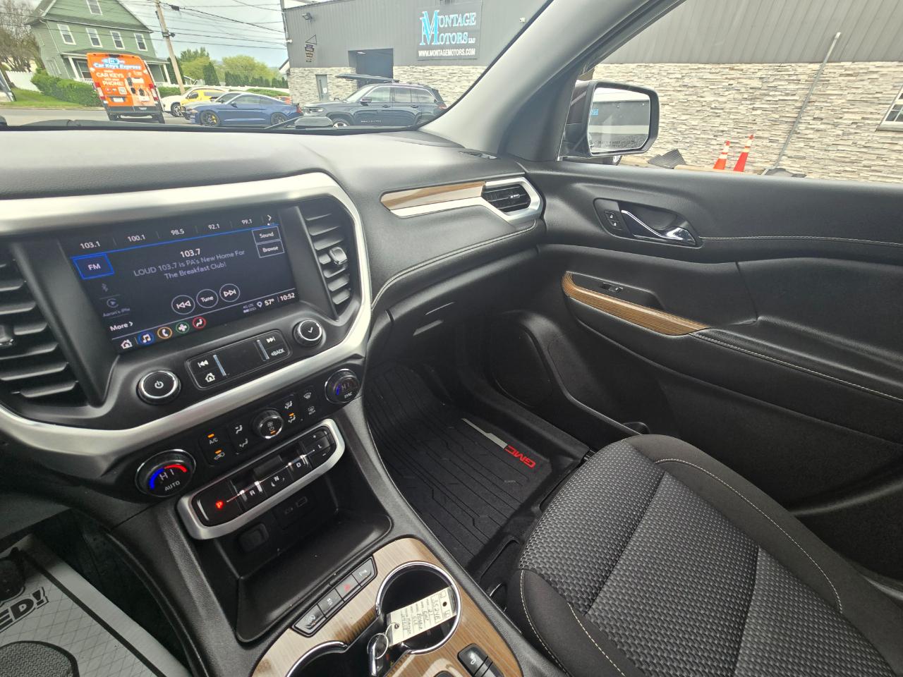 GMC Acadia AWD 4dr SLE 2021