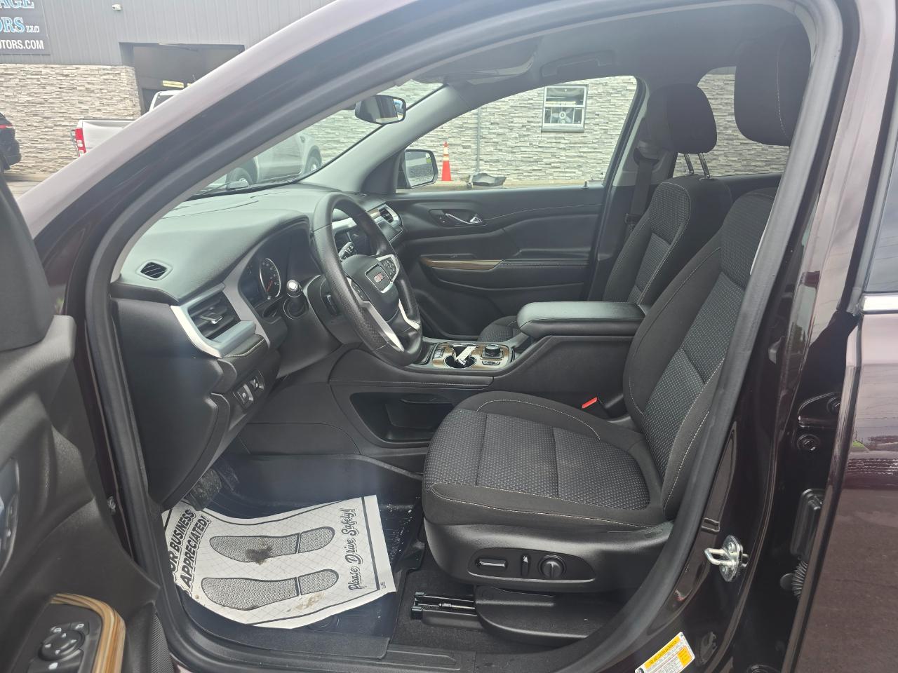 GMC Acadia AWD 4dr SLE 2021