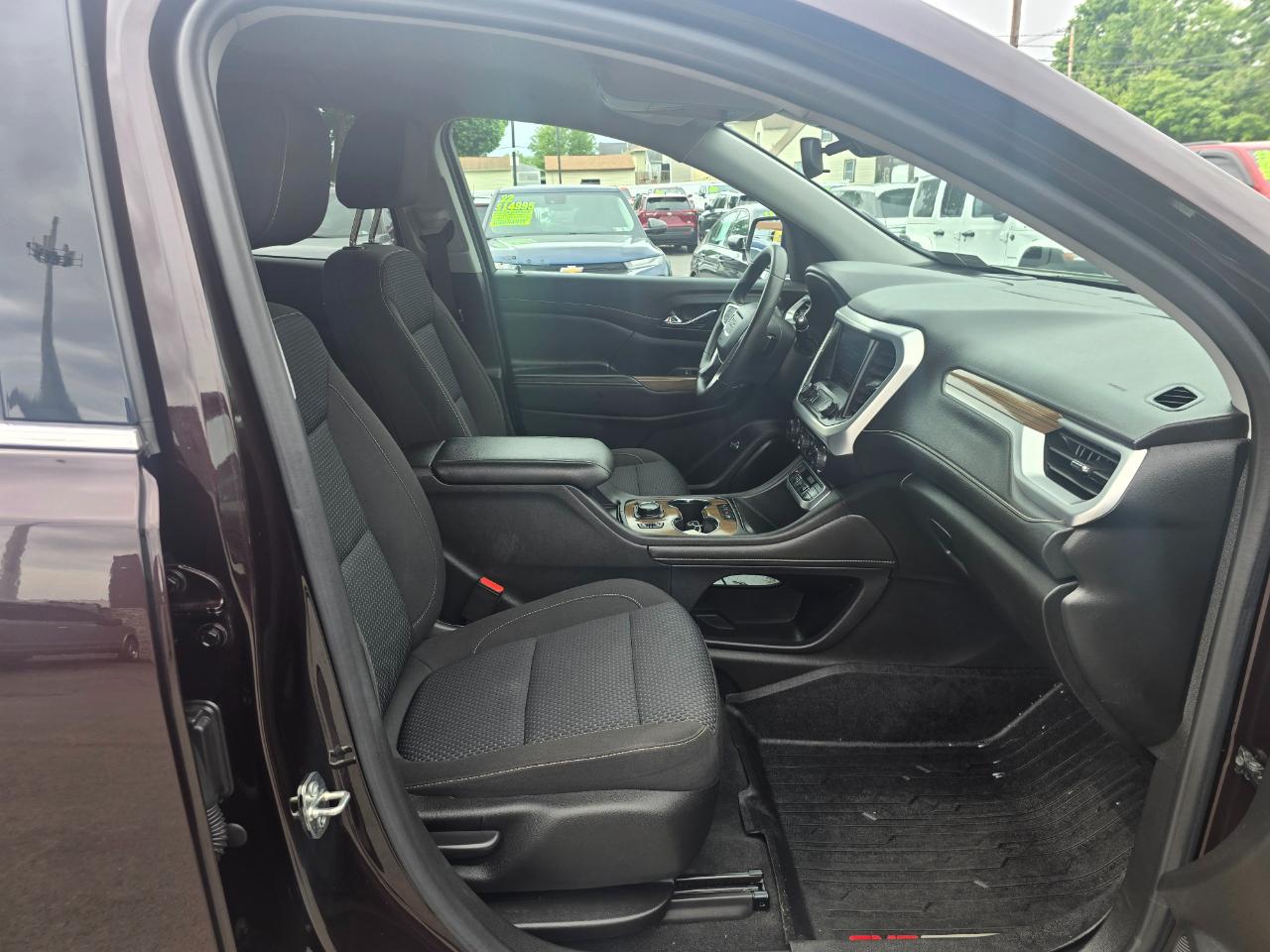 GMC Acadia AWD 4dr SLE 2021