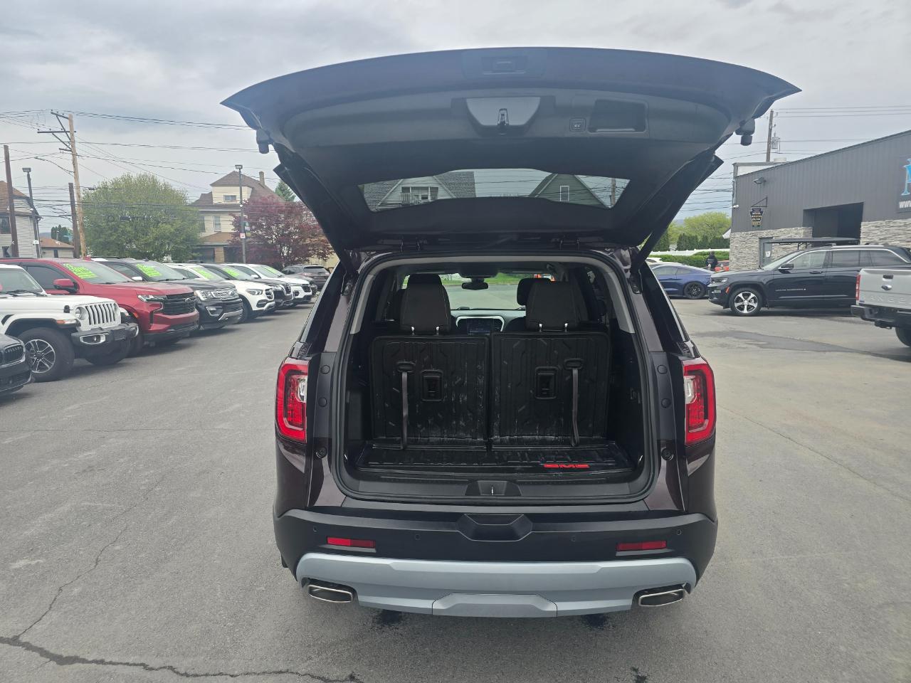 GMC Acadia AWD 4dr SLE 2021
