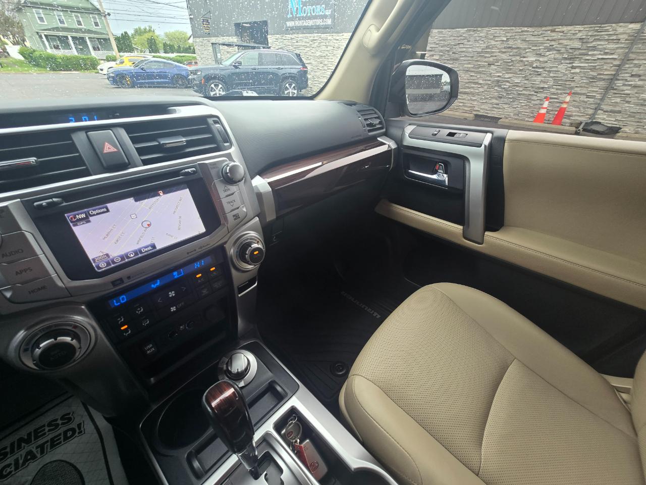 Toyota 4Runner  2016