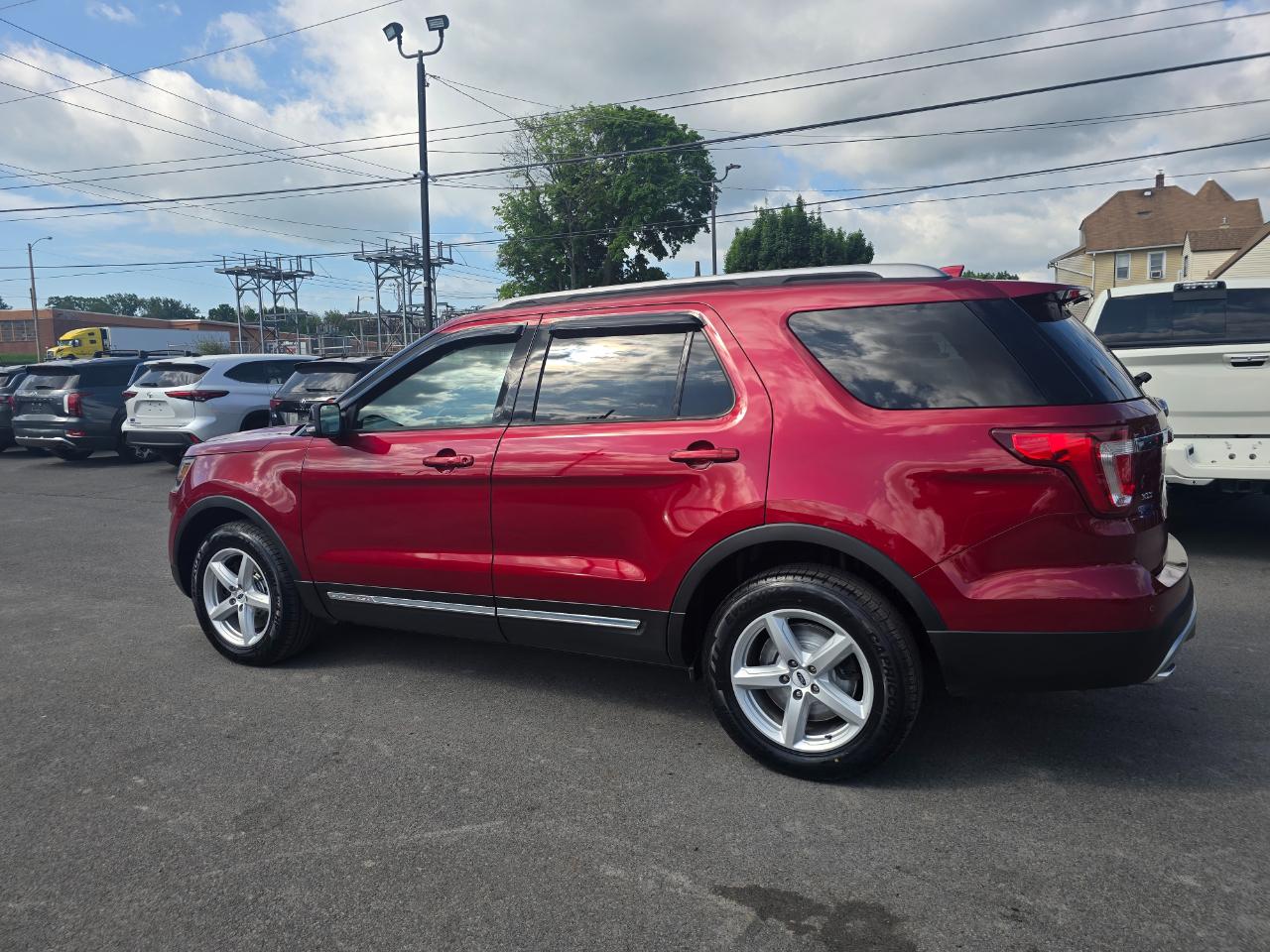 Ford Explorer XLT 4WD 2017