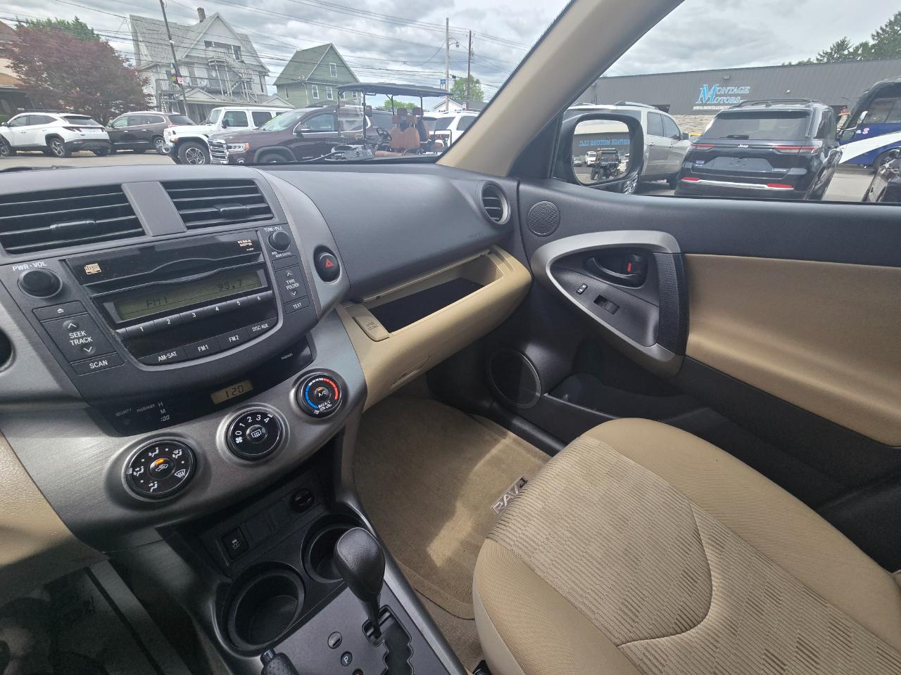 Toyota RAV4  2009