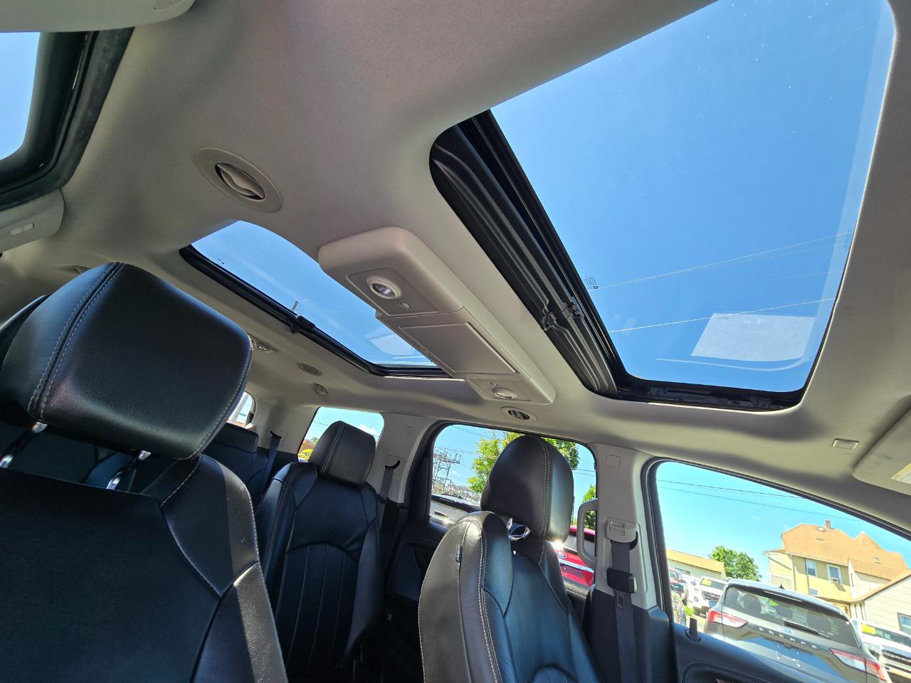 GMC Acadia AWD 4dr Denali 2016