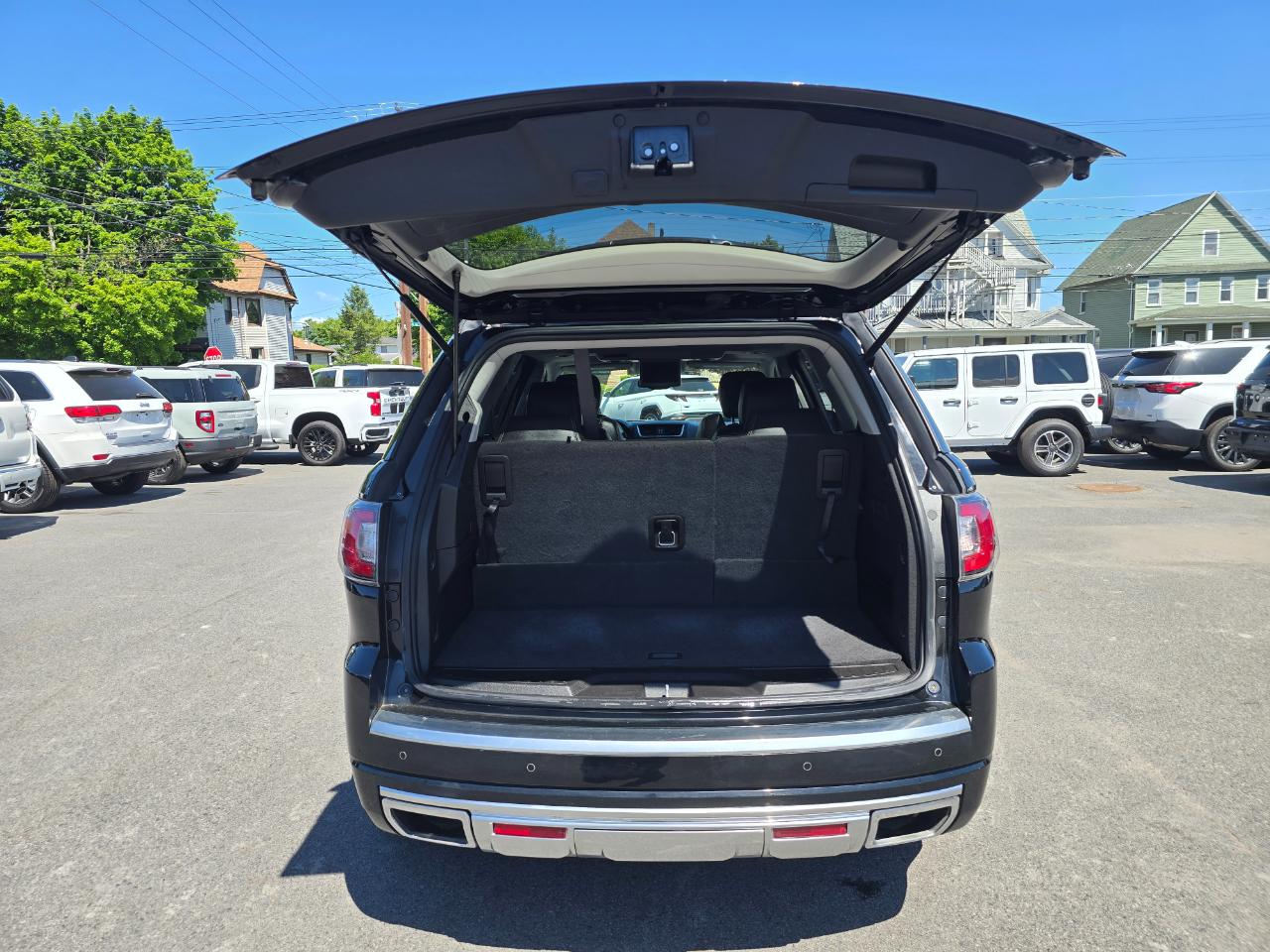 GMC Acadia AWD 4dr Denali 2016