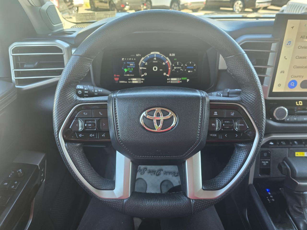 Toyota Tundra 4WD  2023