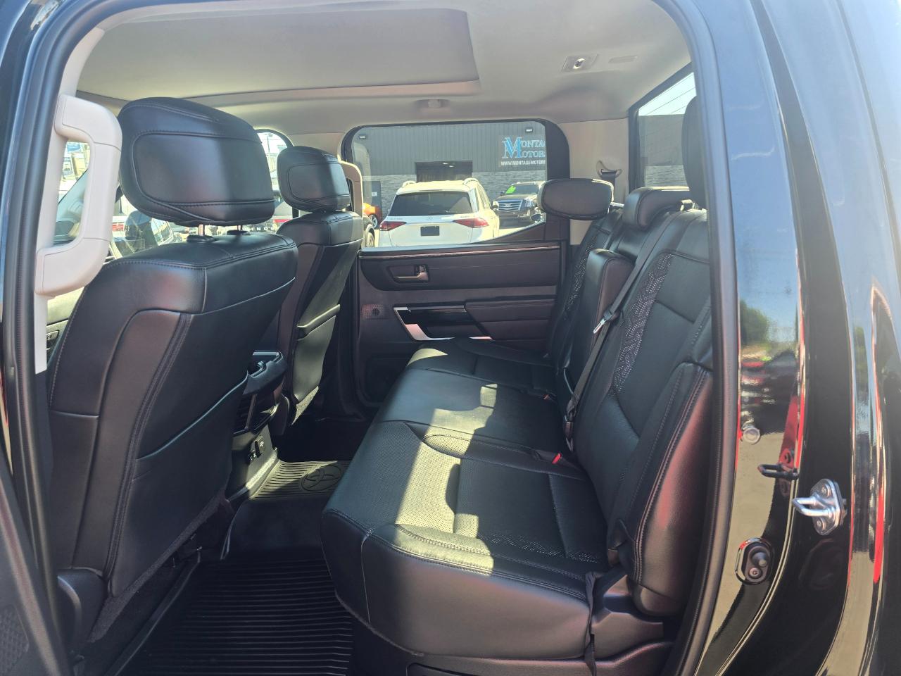 Toyota Tundra 4WD  2023