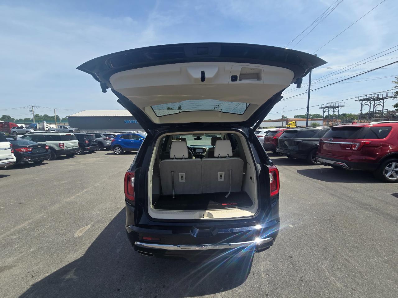 GMC Acadia AWD 4dr Denali 2022