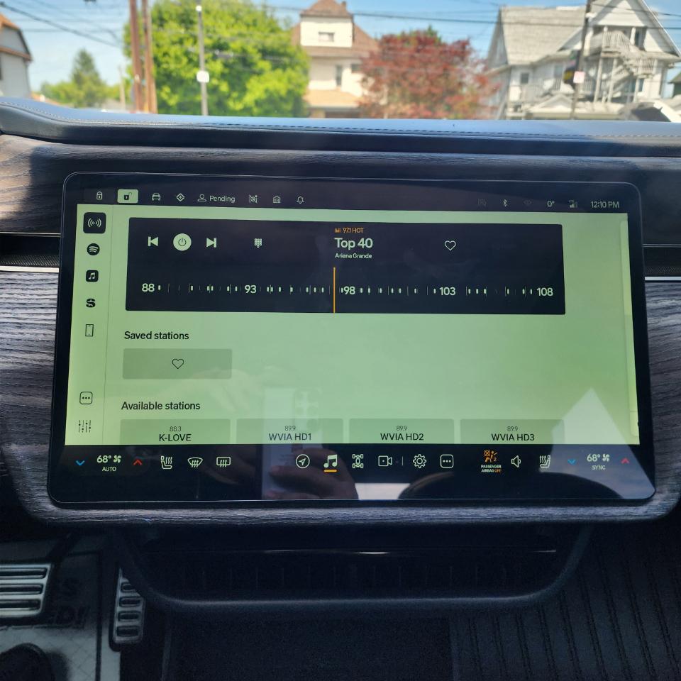Rivian R1T Adventure Package AWD 2022