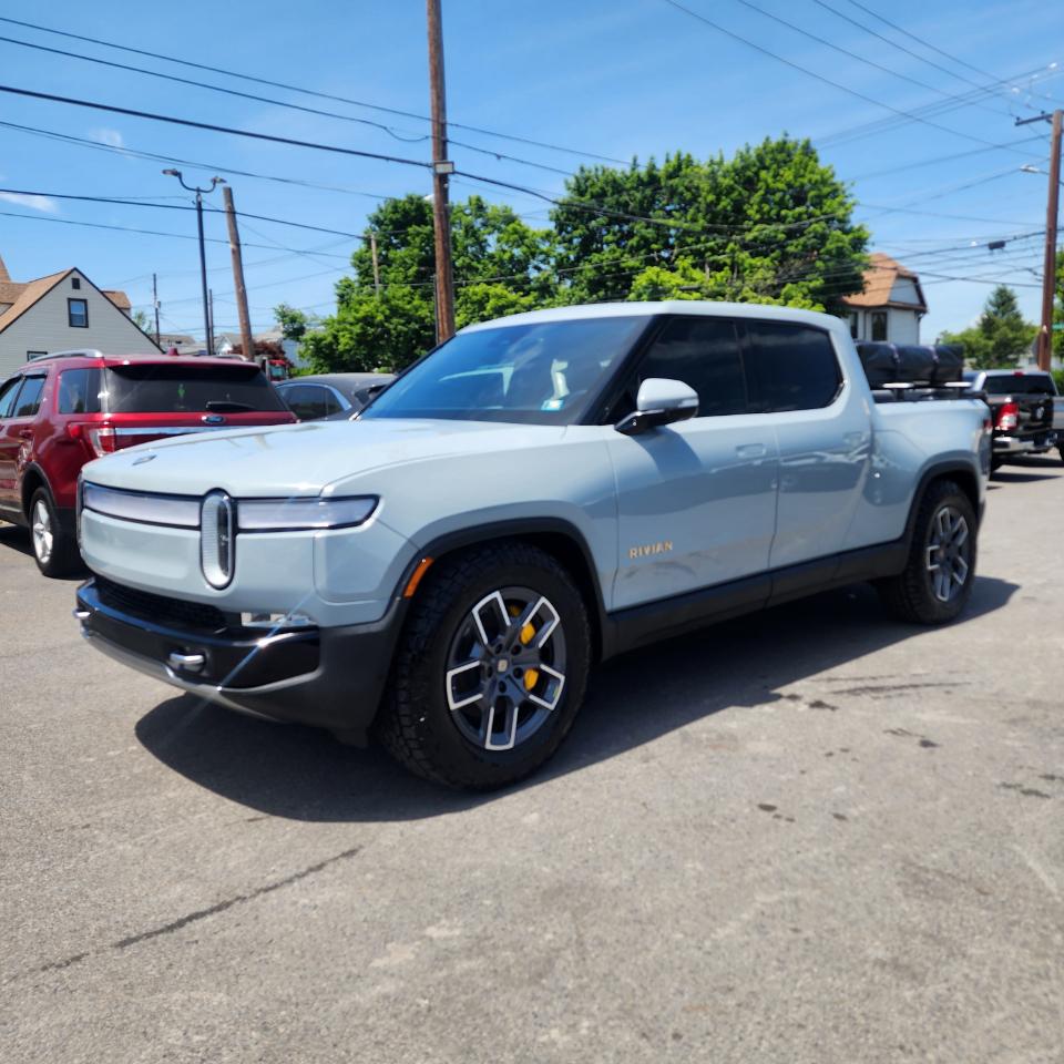 Rivian R1T Adventure Package AWD 2022