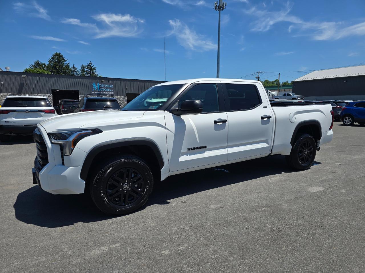 Toyota Tundra 4WD  2025