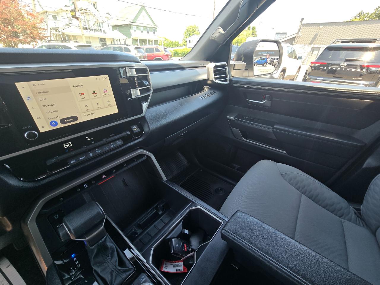 Toyota Tundra 4WD  2025