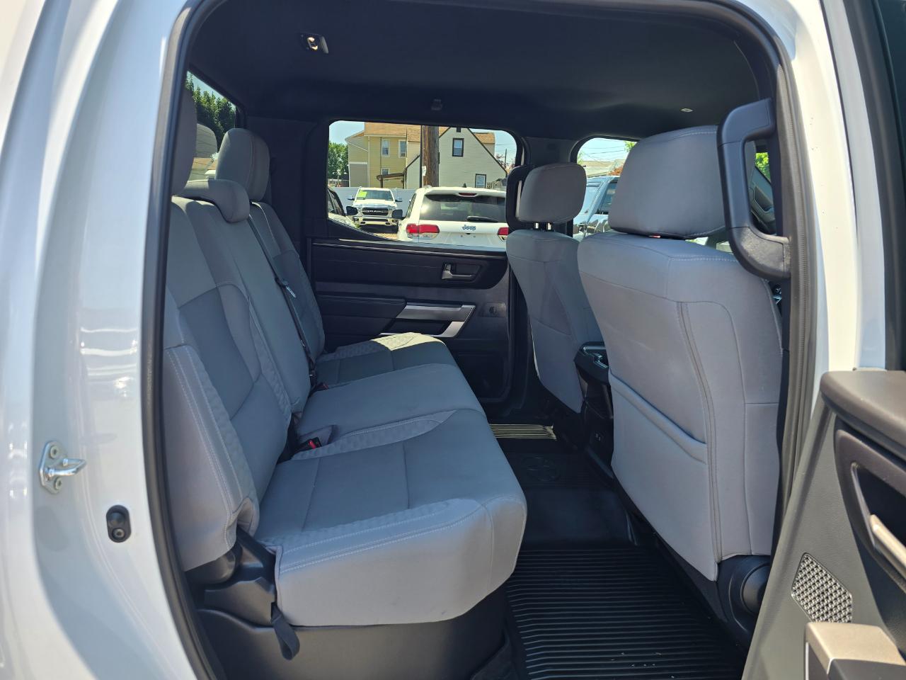 Toyota Tundra 4WD  2025