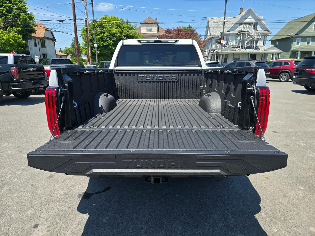 Toyota Tundra 4WD  2025