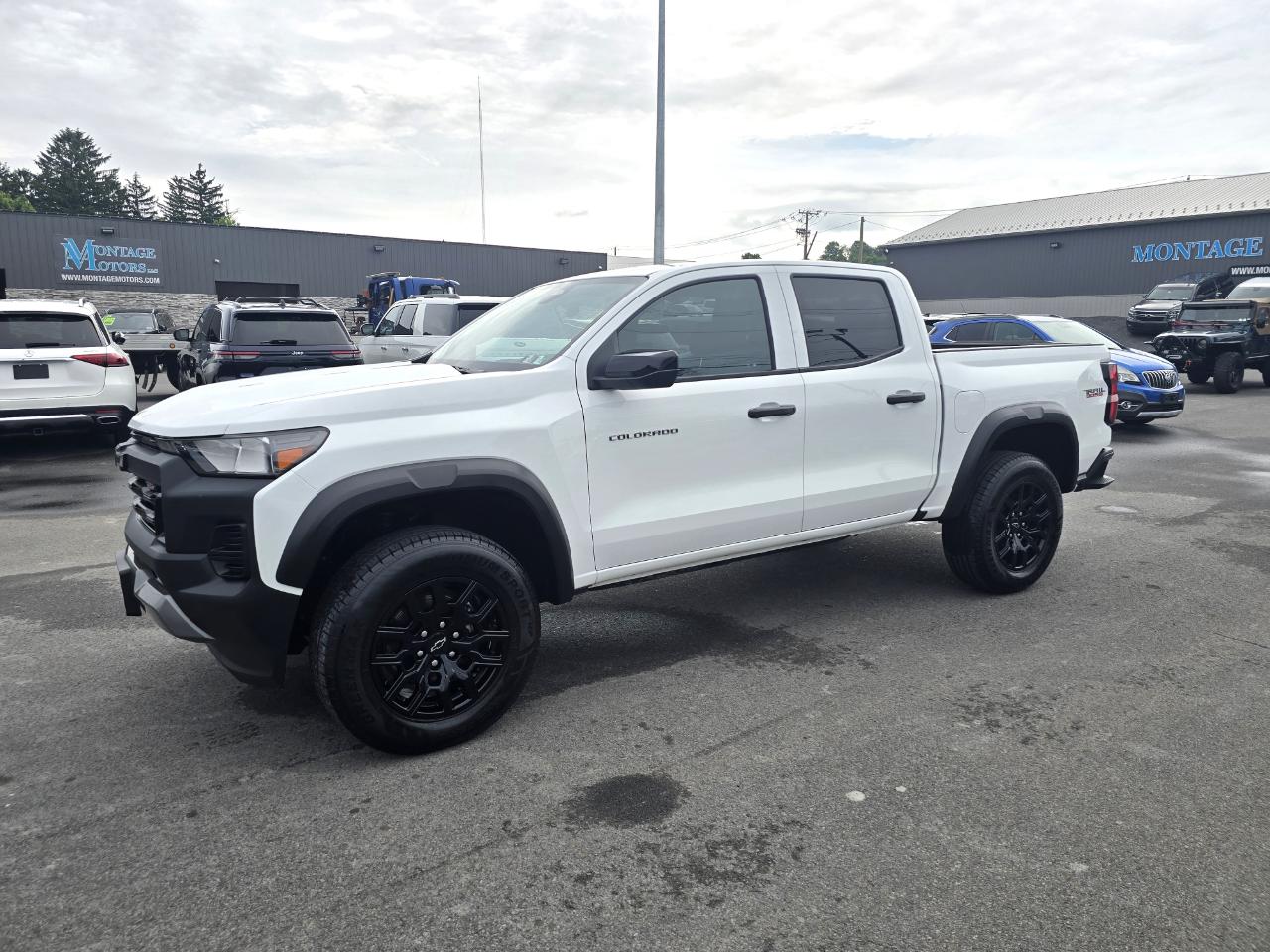 Chevrolet Colorado 4WD Crew Cab Trail Boss 2024