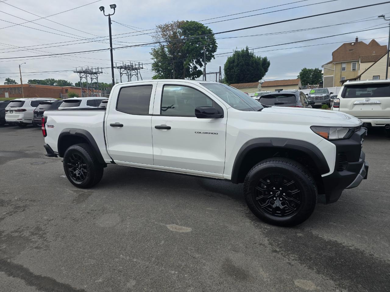 Chevrolet Colorado 4WD Crew Cab Trail Boss 2024