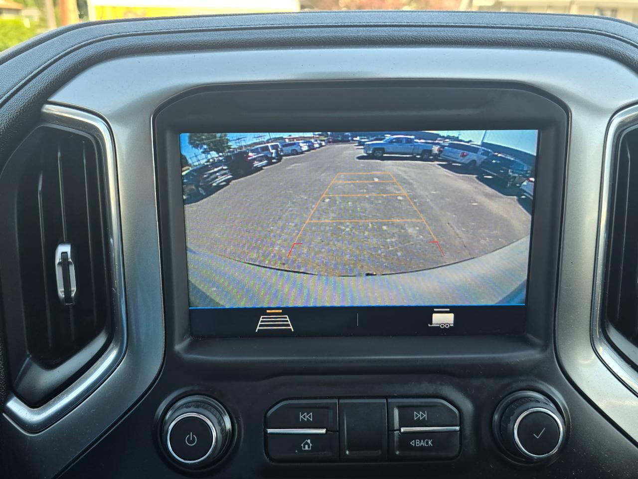 Chevrolet Silverado 1500  2021
