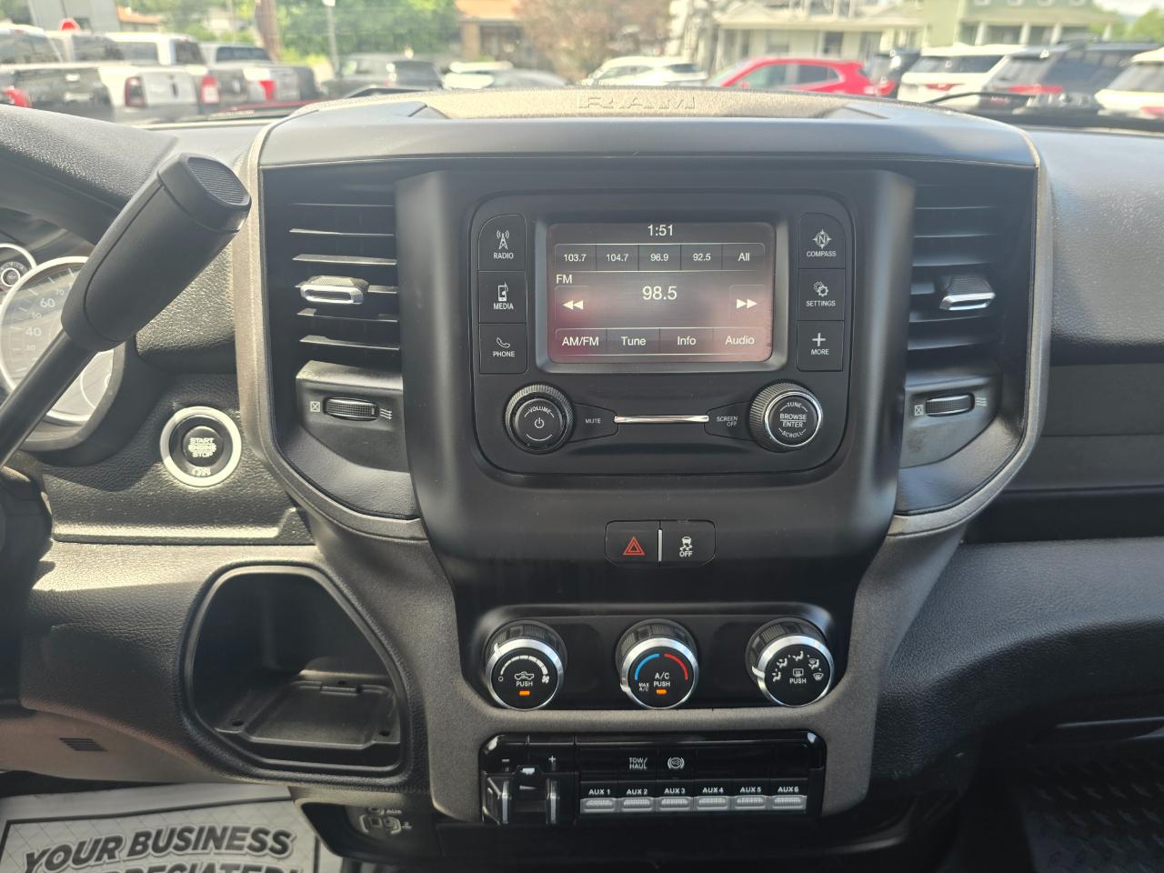 RAM 3500 Tradesman 4x4 Reg Cab 8' Box 2019