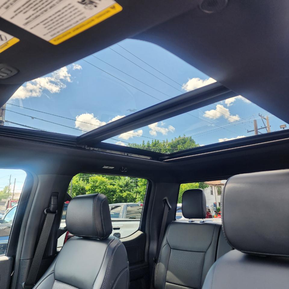 Ford F-150 Lariat 4WD SuperCrew 5.5' Box 2026