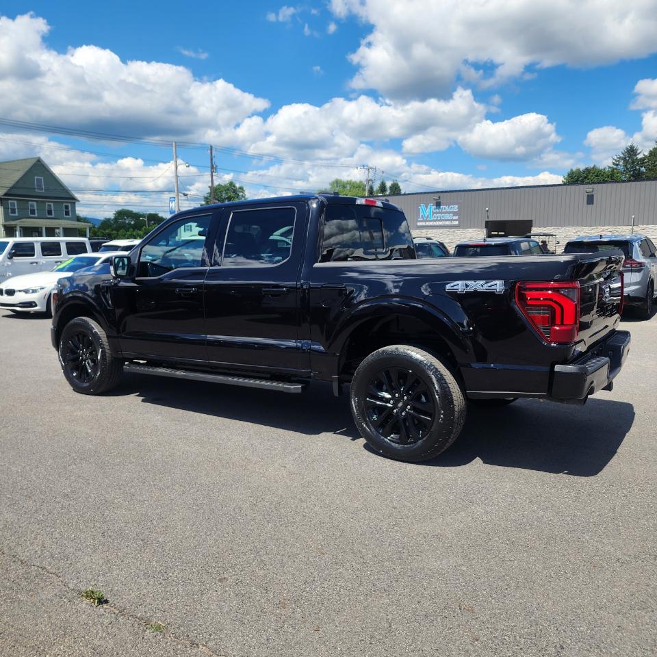 Ford F-150 Lariat 4WD SuperCrew 5.5' Box 2026