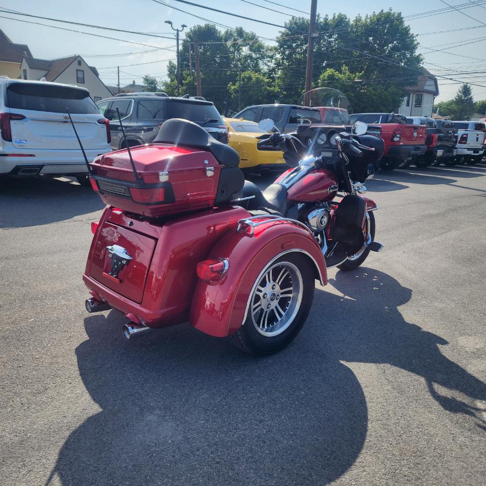 Harley-Davidson FLHTCUTG  2013
