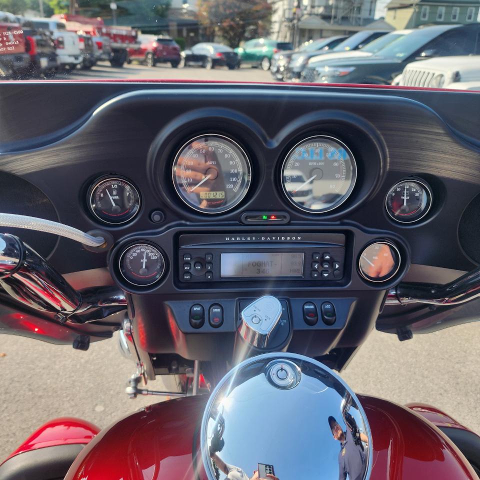 Harley-Davidson FLHTCUTG  2013