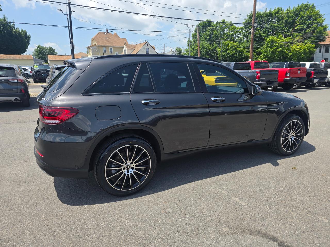 Mercedes-Benz GLC GLC 300 4MATIC SUV 2022