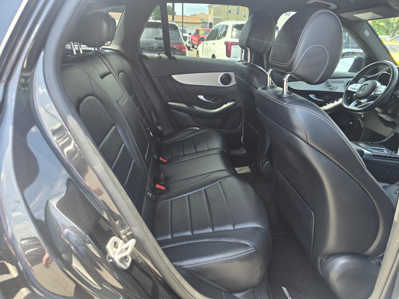 Mercedes-Benz GLC GLC 300 4MATIC SUV 2022