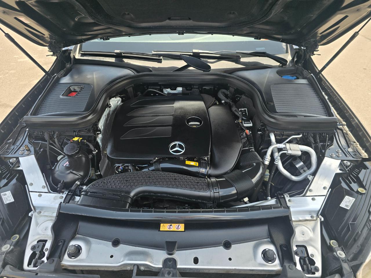 Mercedes-Benz GLC GLC 300 4MATIC SUV 2022
