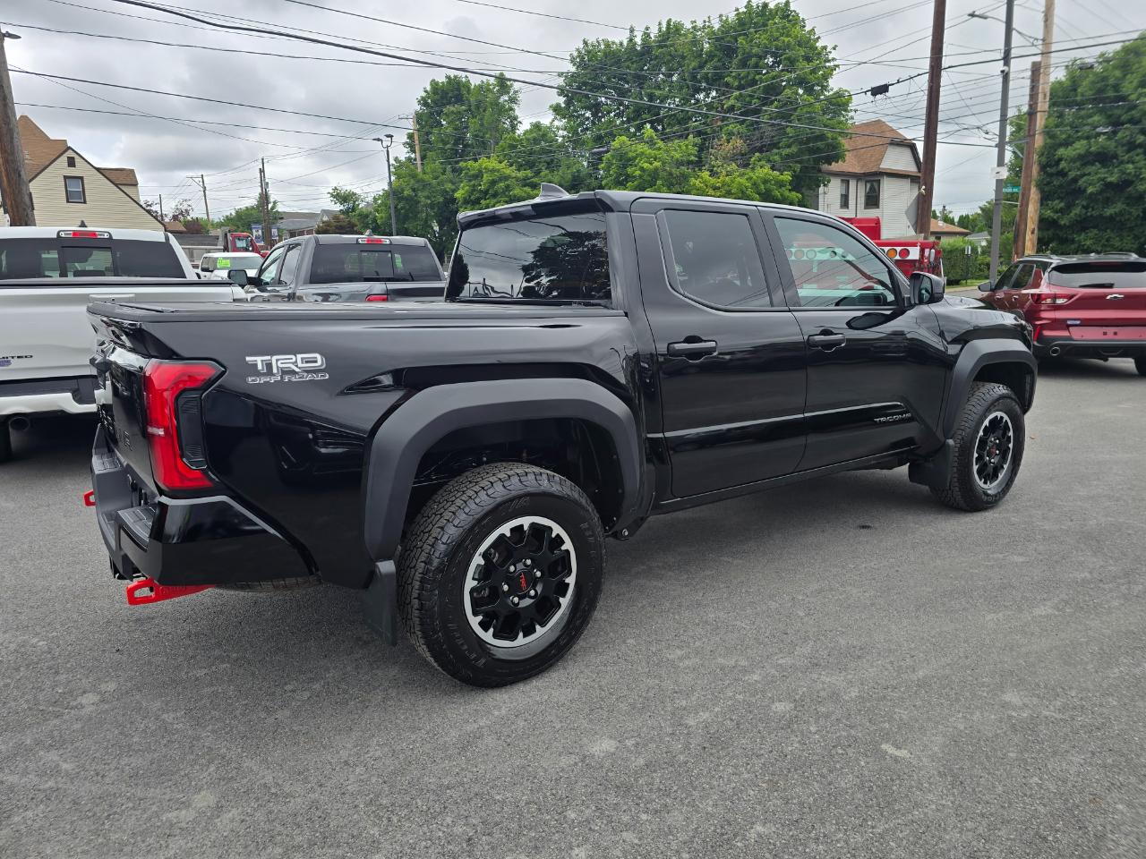 Toyota Tacoma 4WD  2025