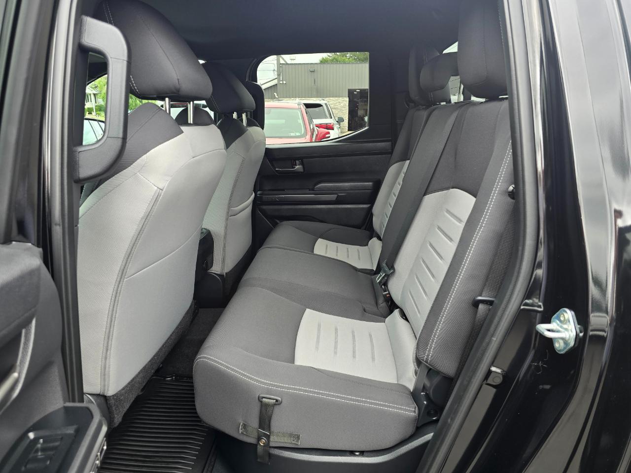 Toyota Tacoma 4WD  2025
