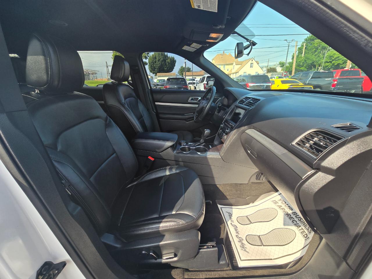 Ford Explorer XLT 4WD 2018
