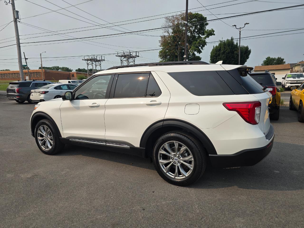 Ford Explorer XLT 4WD 2022