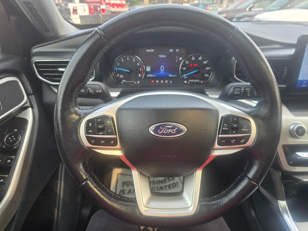 Ford Explorer XLT 4WD 2022