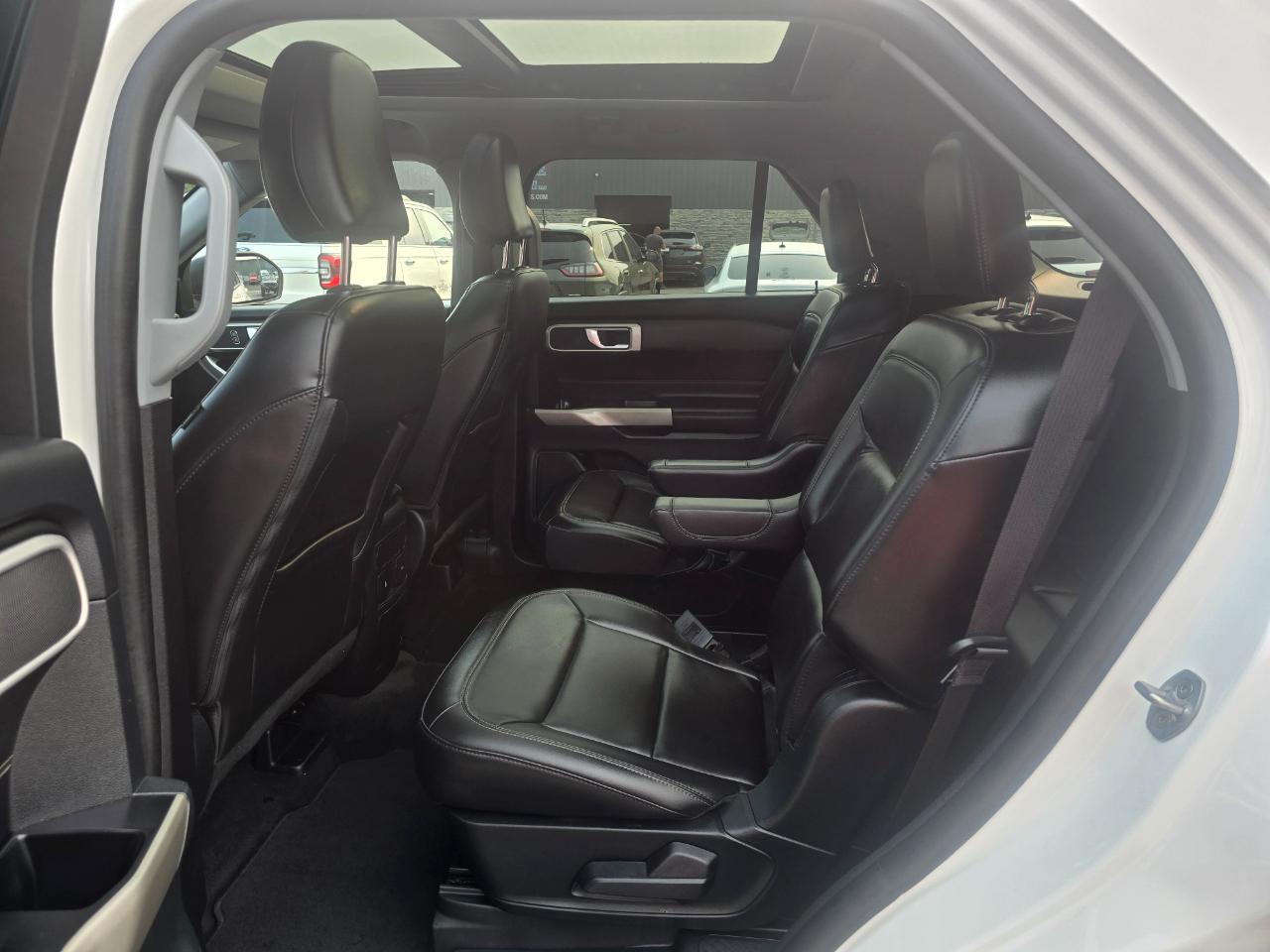 Ford Explorer XLT 4WD 2022