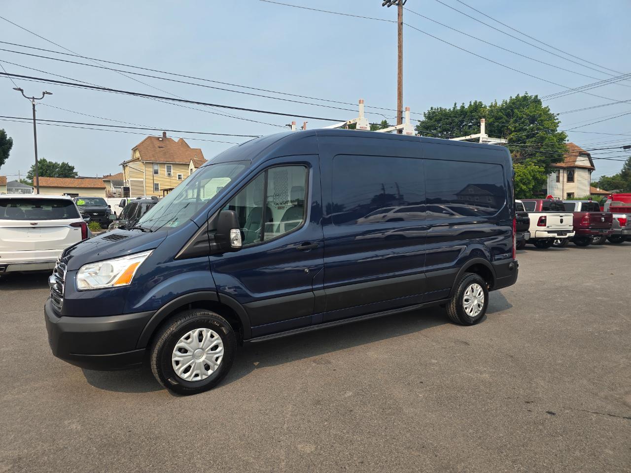 Ford Transit Van T-250 148" Med Rf 9000 GVWR Sliding RH Dr 2019