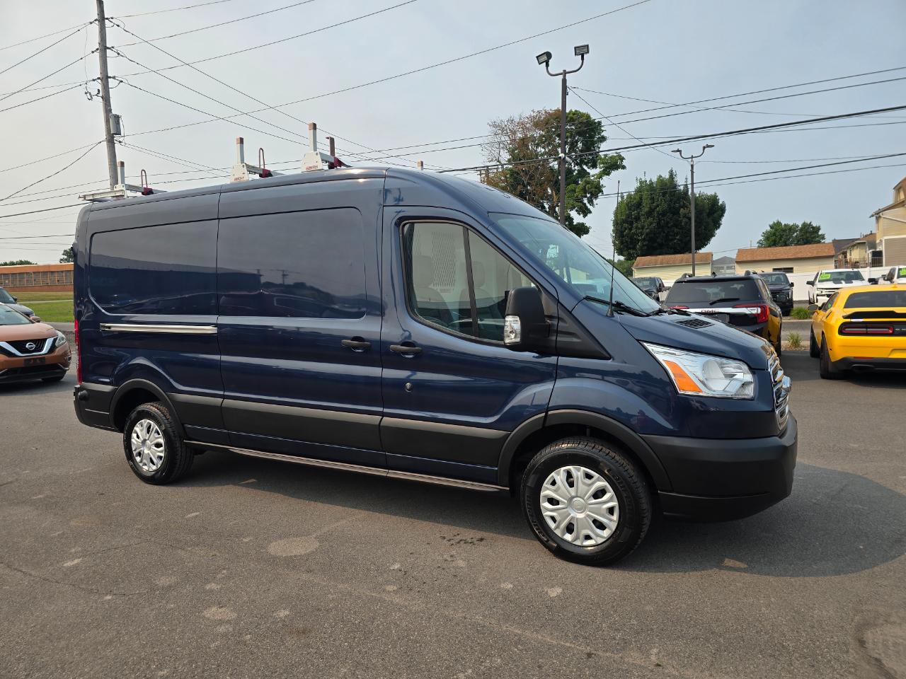 Ford Transit Van T-250 148" Med Rf 9000 GVWR Sliding RH Dr 2019