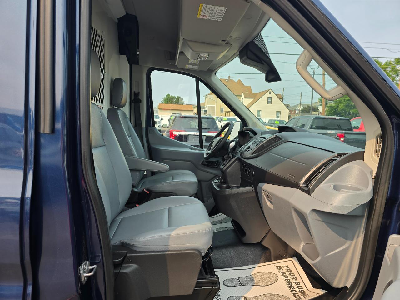 Ford Transit Van T-250 148" Med Rf 9000 GVWR Sliding RH Dr 2019