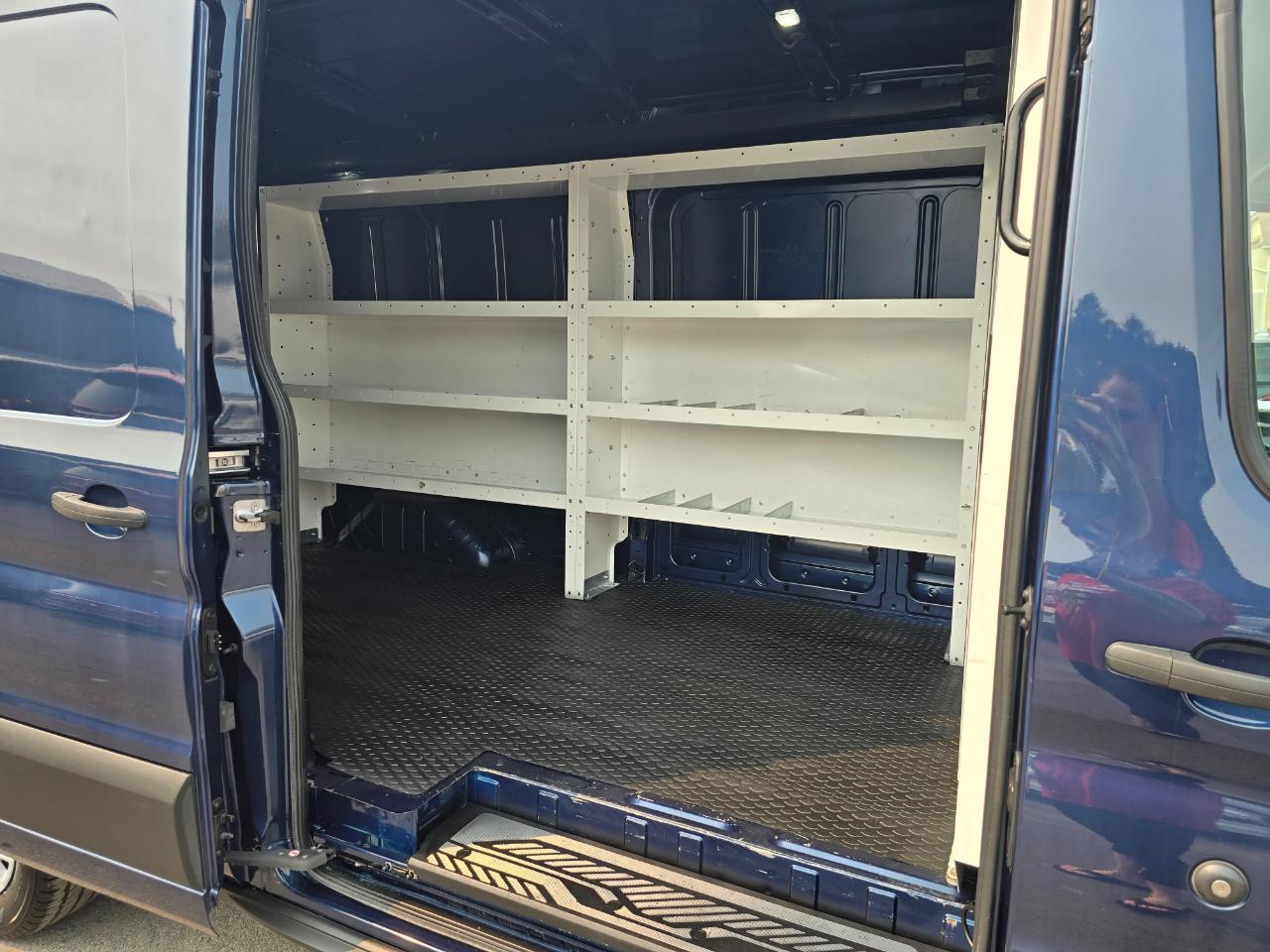 Ford Transit Van T-250 148" Med Rf 9000 GVWR Sliding RH Dr 2019
