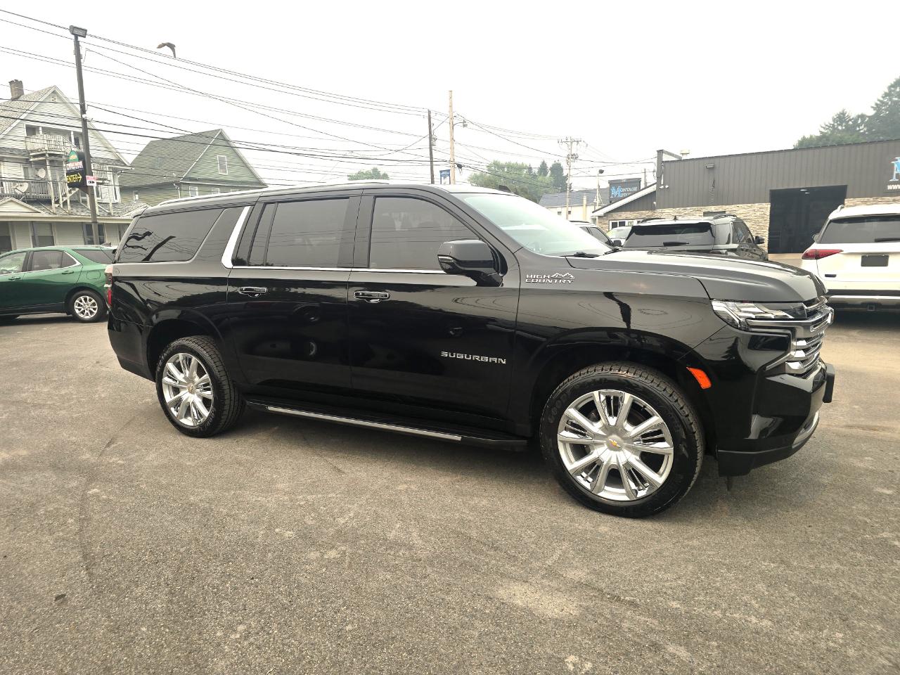 Chevrolet Suburban 4WD 4dr High Country 2023