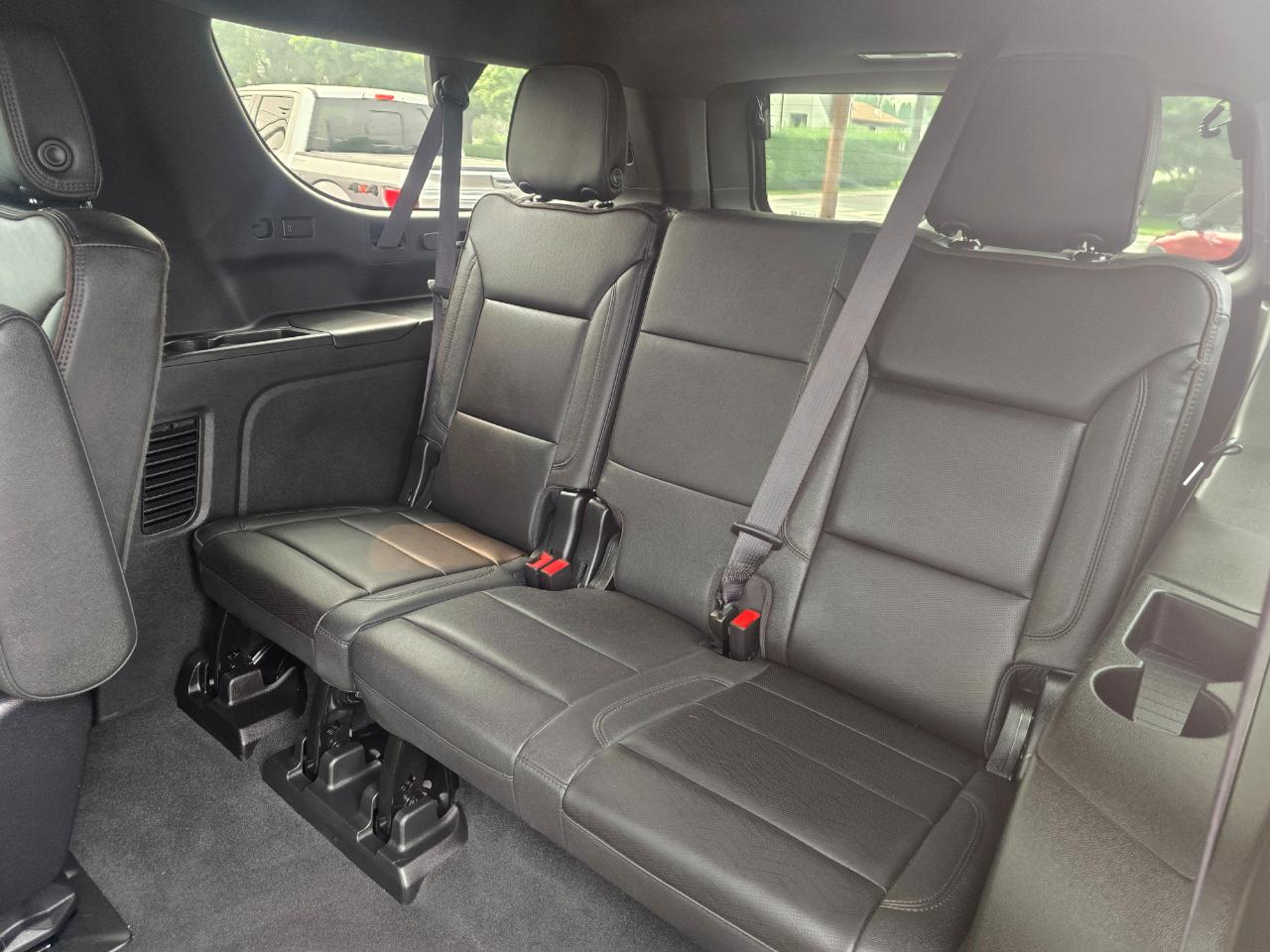 Chevrolet Suburban 4WD 4dr High Country 2023