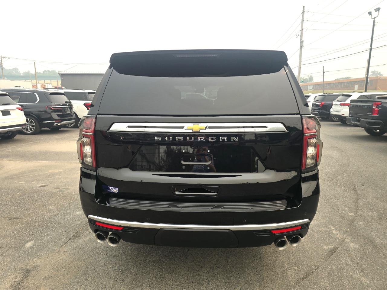 Chevrolet Suburban 4WD 4dr High Country 2023