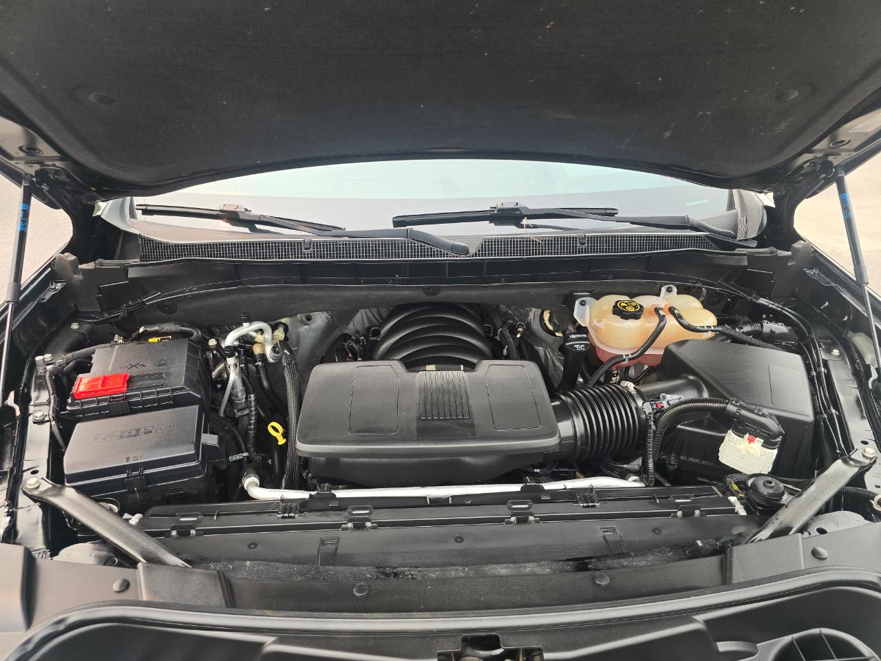 Chevrolet Suburban 4WD 4dr High Country 2023