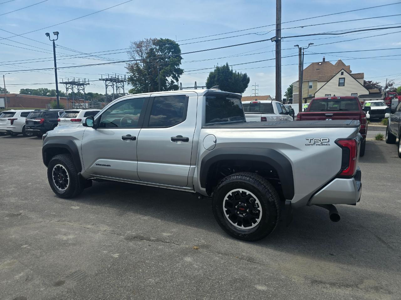 Toyota Tacoma 4WD  2025