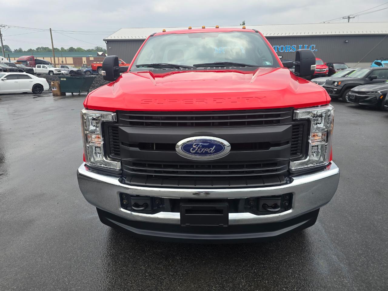 Ford Super Duty F-250 SRW XL 4WD Reg Cab 8' Box 2017