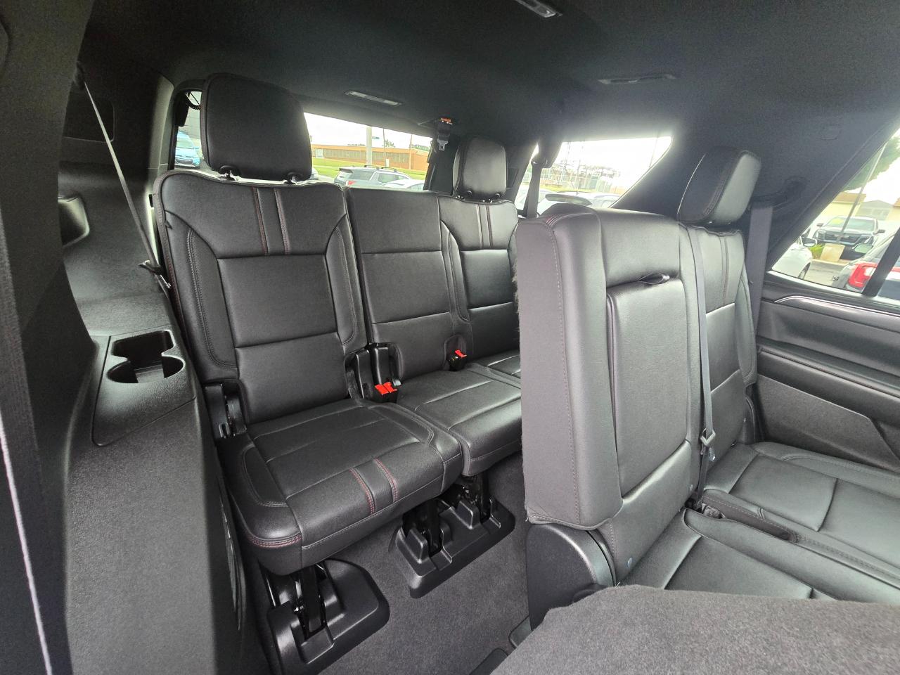 Chevrolet Tahoe 4WD 4dr RST 2023
