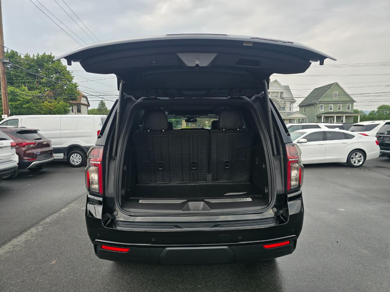 Chevrolet Tahoe 4WD 4dr RST 2023