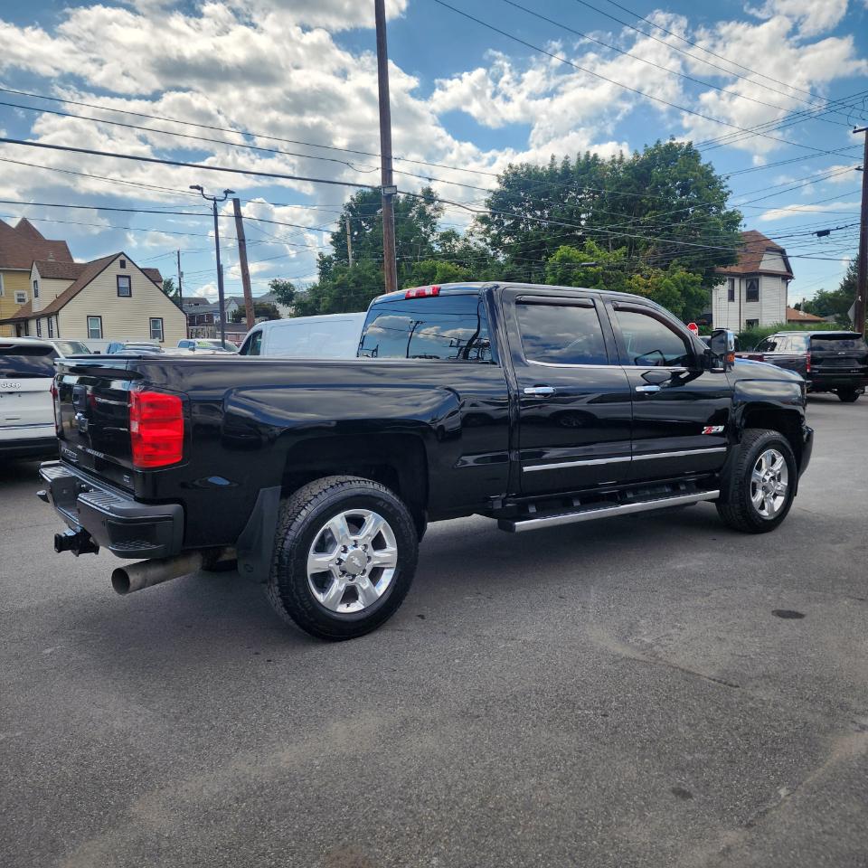 Chevrolet Silverado 2500HD 4WD Crew Cab 153.7" LTZ 2018